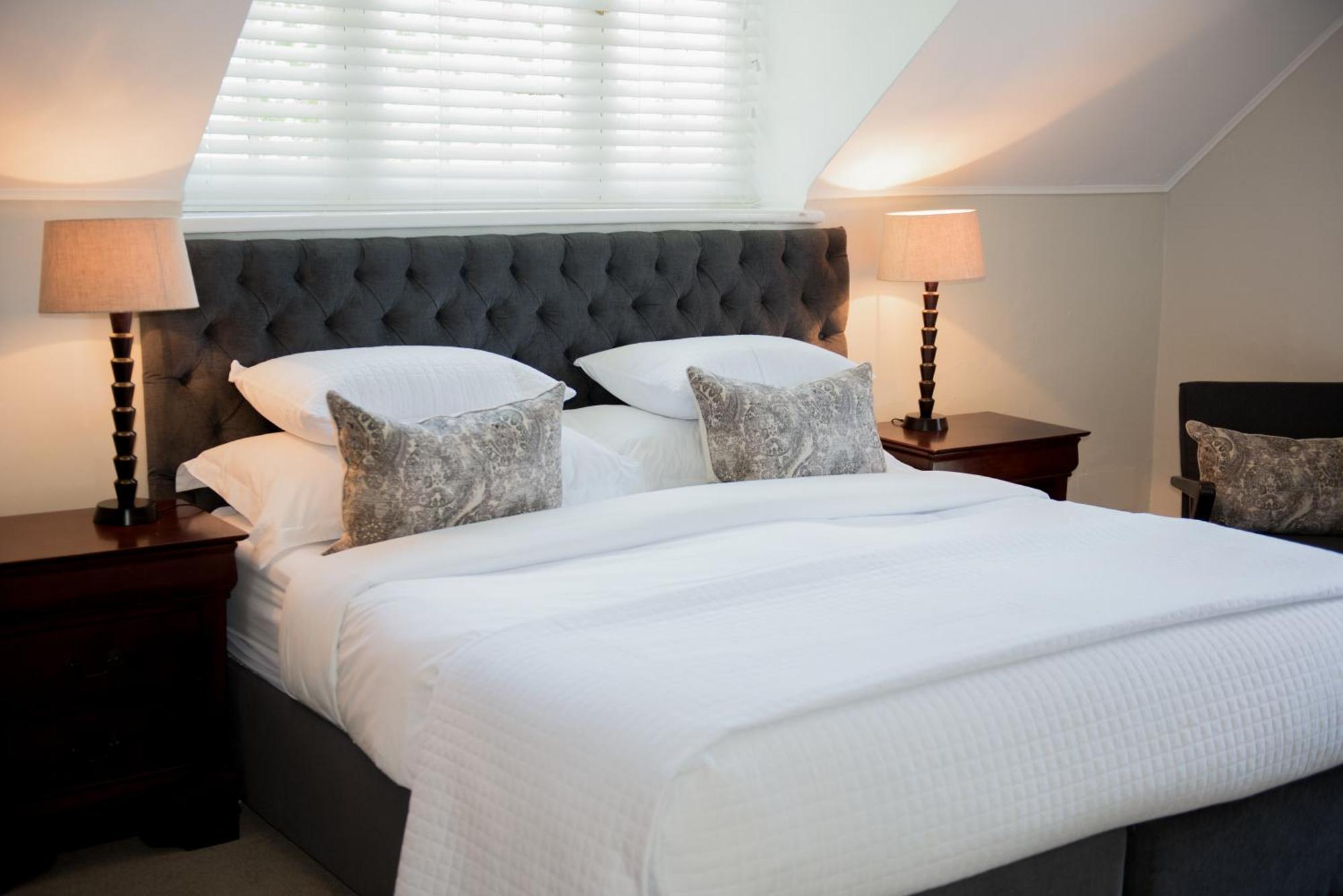 River Manor Boutique Hotel By The Living Journey Collection Стеленбош Стая снимка