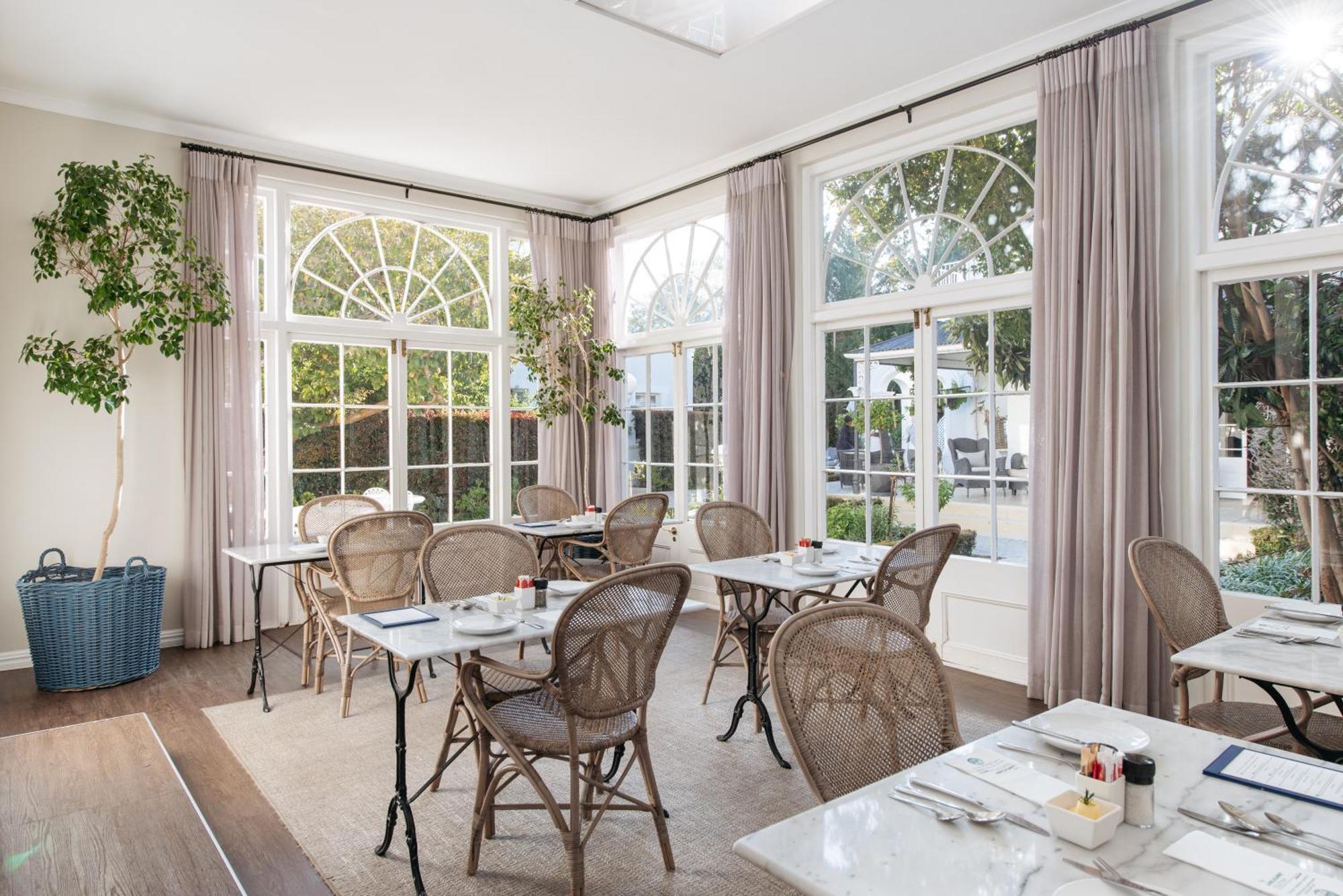 River Manor Boutique Hotel By The Living Journey Collection Стеленбош Екстериор снимка