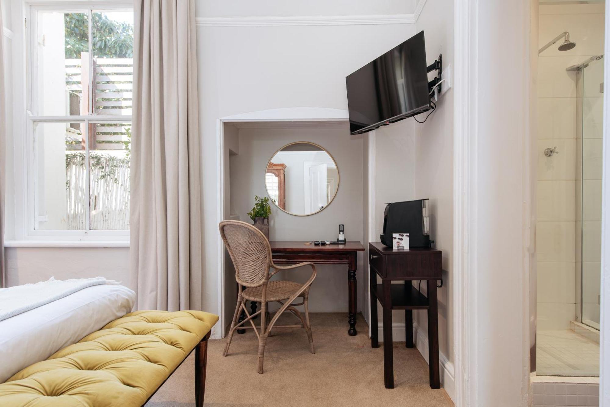 River Manor Boutique Hotel By The Living Journey Collection Стеленбош Екстериор снимка