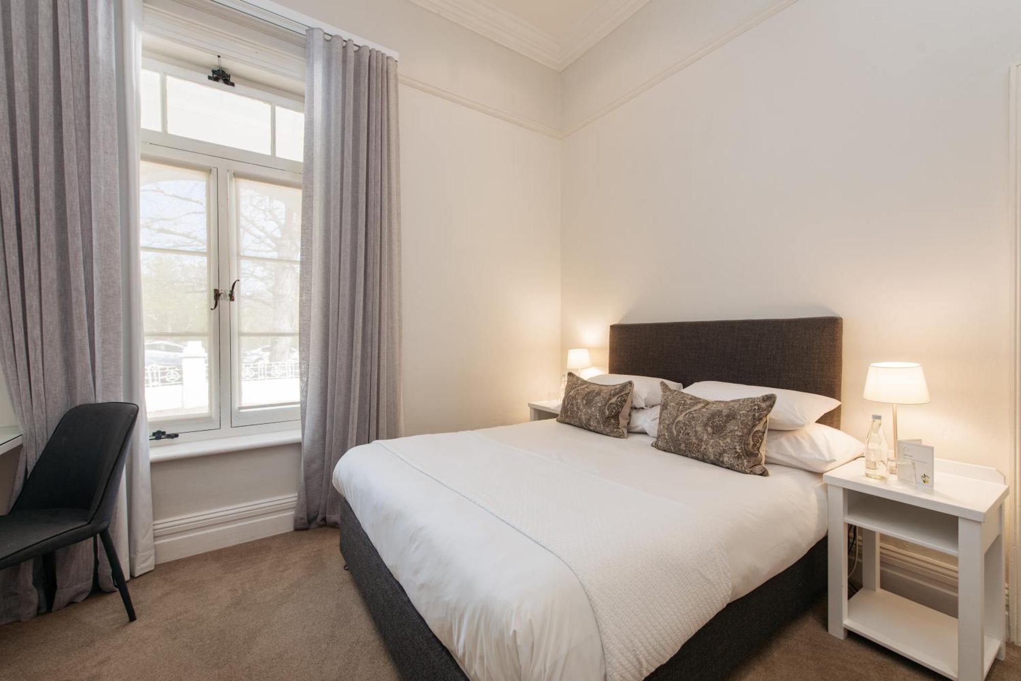 River Manor Boutique Hotel By The Living Journey Collection Стеленбош Екстериор снимка