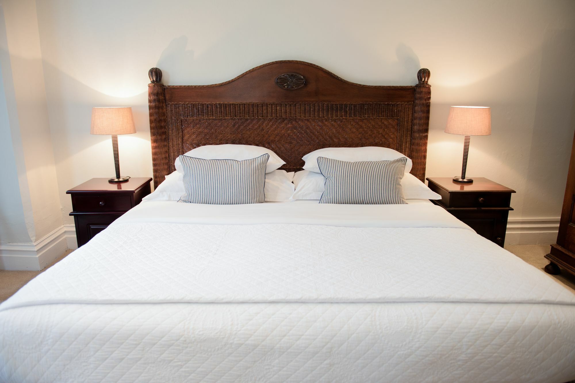 River Manor Boutique Hotel By The Living Journey Collection Стеленбош Екстериор снимка